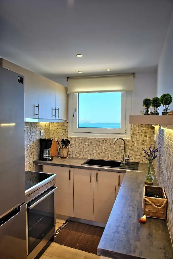 Seashell Seafront Villa Kokkini Hani اليونان